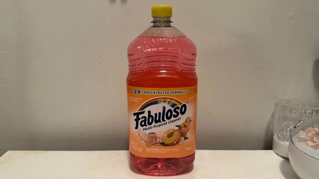 Is Fabuloso Safe For Dogs To Smell?