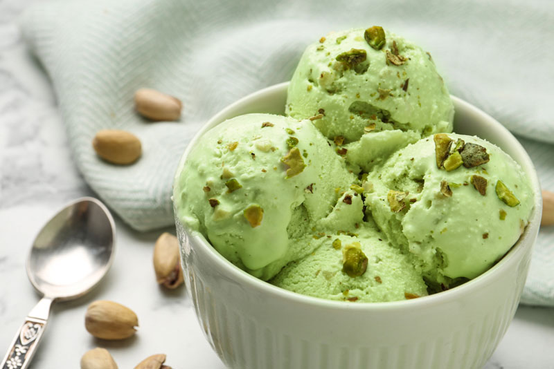 How Much Pistachio Ice Cream Can Cats Eat?